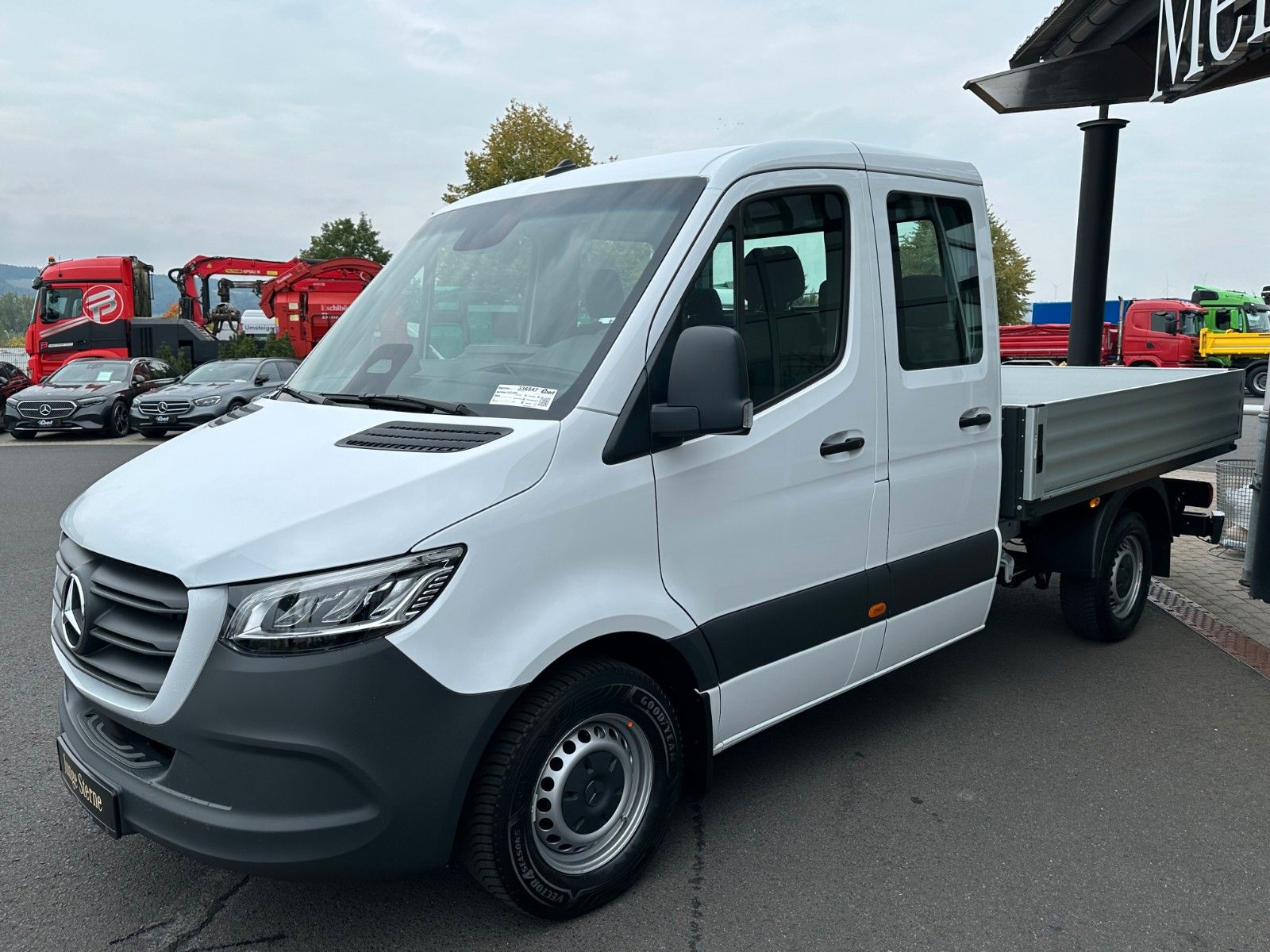 Fahrzeugabbildung Mercedes-Benz Sprinter 317 CDI 3665 9G DoKa AHK Klima