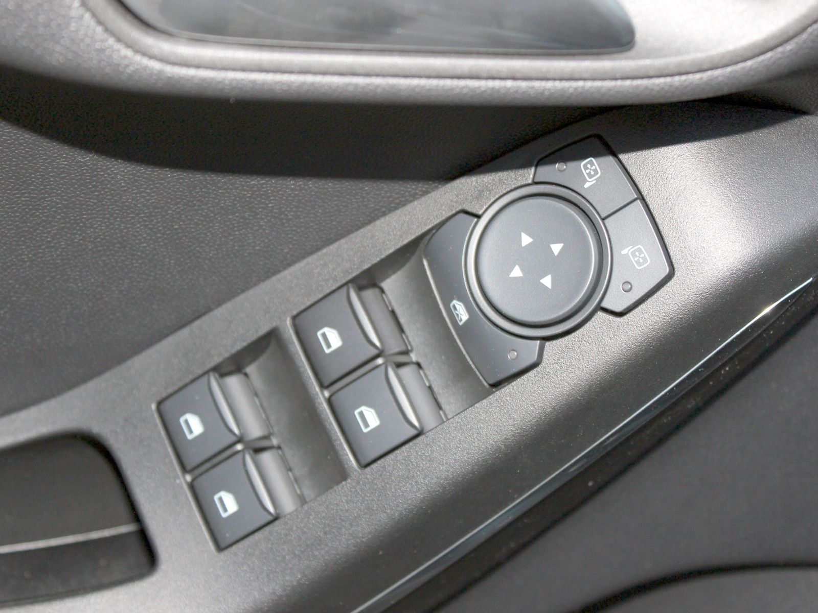 Fahrzeugabbildung Ford Fiesta Active 1,0 EcoBoost Hybrid