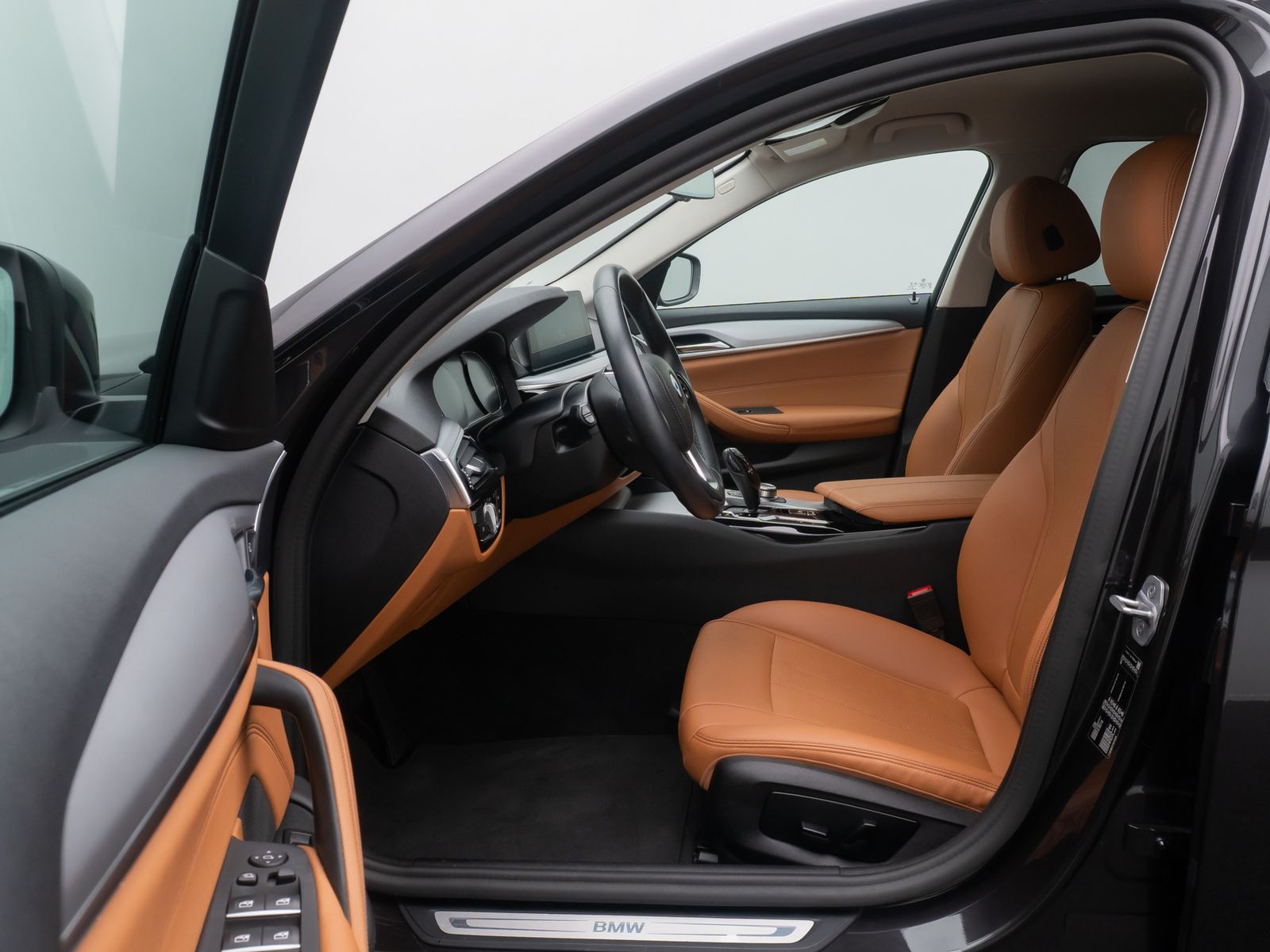 Fahrzeugabbildung BMW 520d Alarm DAB Kamera 4xKlima CockpitPlus Leder