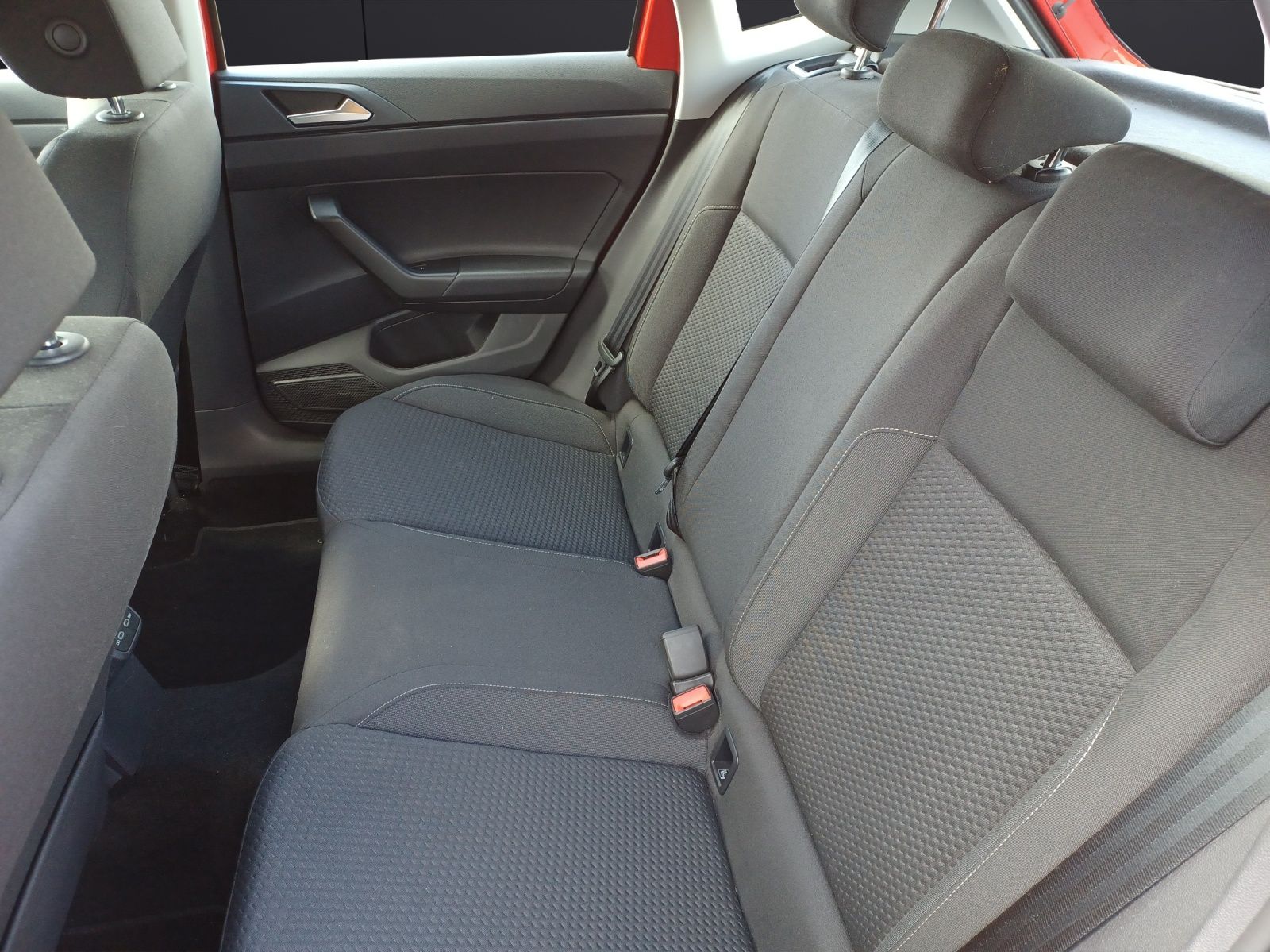 Fahrzeugabbildung Volkswagen Polo Comfortline Climatronic PDC SH App Connect