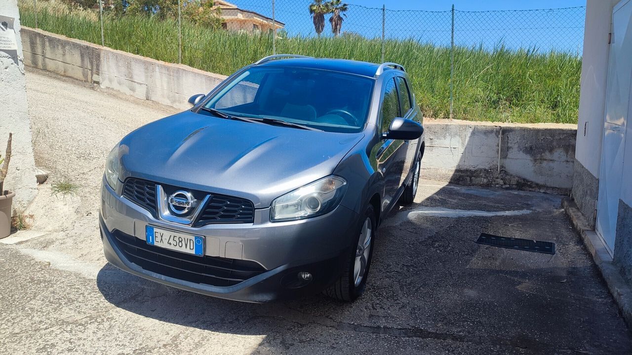 Nissan Qashqai - 1