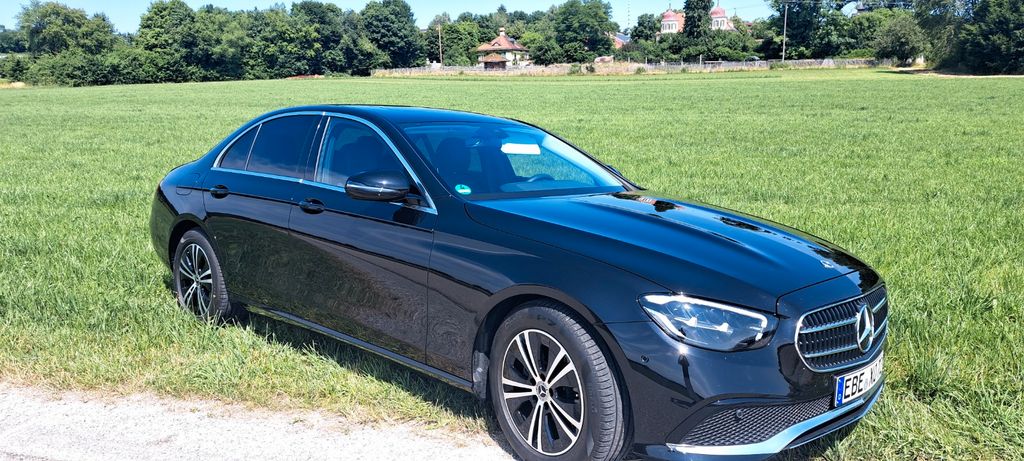 Mercedes-Benz E 220