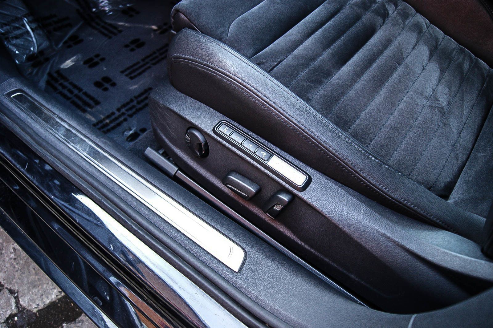 Fahrzeugabbildung Volkswagen Passat Variant 14TSI HIGHLINE ACC PREMIUM KESSY