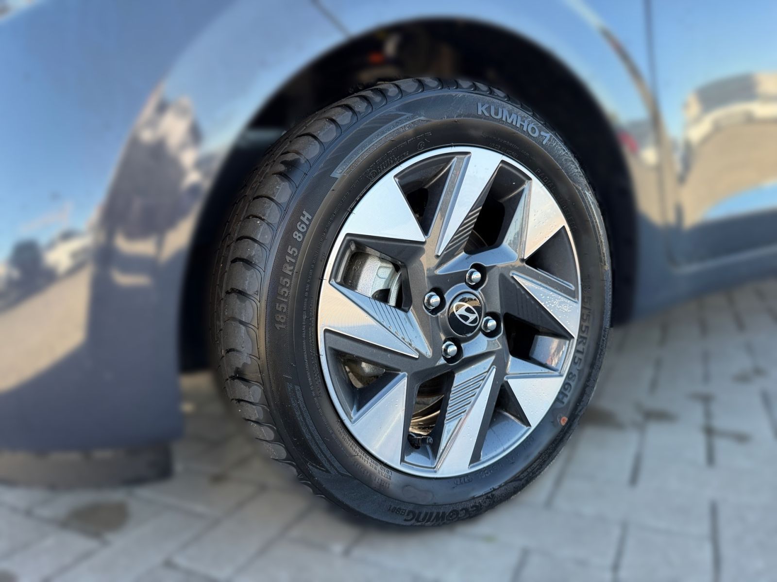 Fahrzeugabbildung Hyundai i10 1.0 Trend Navi Sitzheizung