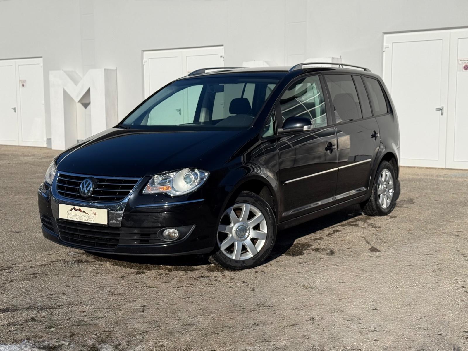 Volkswagen Touran 2.0TDI Highline 7-Sitzer AHK