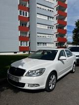 Skoda Octavia 1.6 TDI DSG Elegance Elegance - Skoda Octavia aus 2012 mit Diesel-Antrieb: Limousine