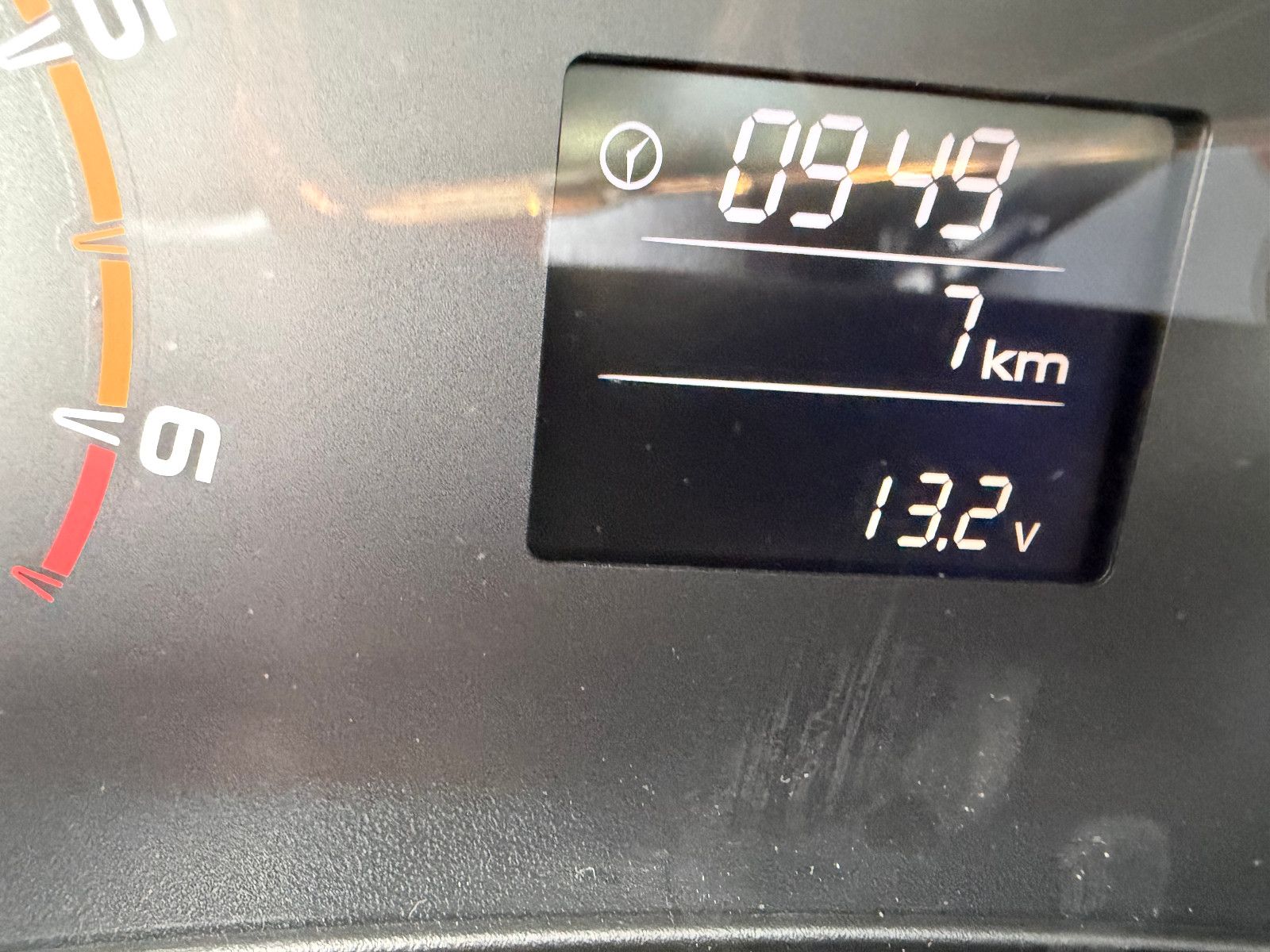 Fahrzeugabbildung Lada NIVA LEGEND "PREMIUM PLUS"! GROSTOL. REIF.; LED