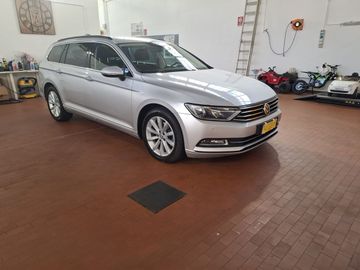 Volkswagen Passat Variant - 2