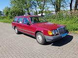 Mercedes-Benz W 124   E 230 - Mercedes-Benz 220 in Bremen