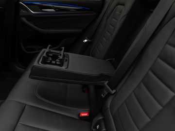 Fahrzeugabbildung BMW X3 xD20d Pano. 360° DAB H/K Stop&Go Sport Alarm