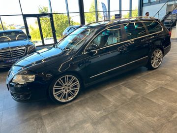 MYAUTOCENTER – Gebraucht- und Jahreswagen mit Werkstattservice in Pfaffenhofen Volkswagen Passat Variant V6 FSI *4Motion*Navi*Xenon*TÜV*