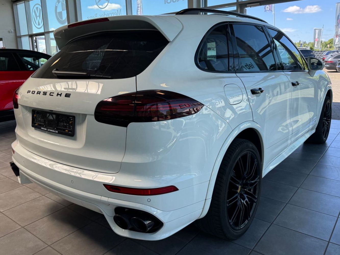Fahrzeugabbildung Porsche Cayenne Turbo/PCCB/Panodach/Burmester/Voll!