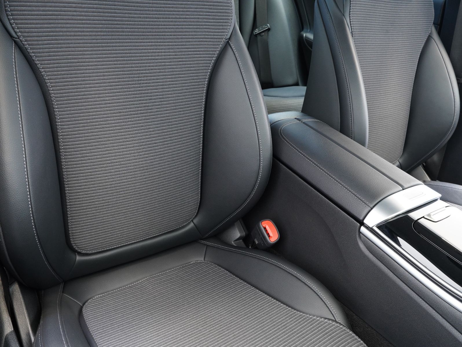 Fahrzeugabbildung Mercedes-Benz C 200 T d 2x Avantgarde LED/NAVI/MBUX/KAMERA