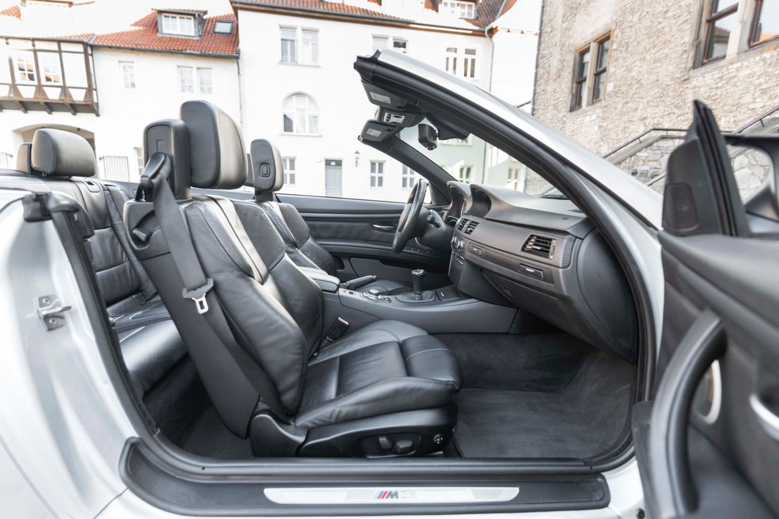 Fahrzeugabbildung BMW M3 E93 Cabrio PDC NAV LEDER  INV. AUDIO