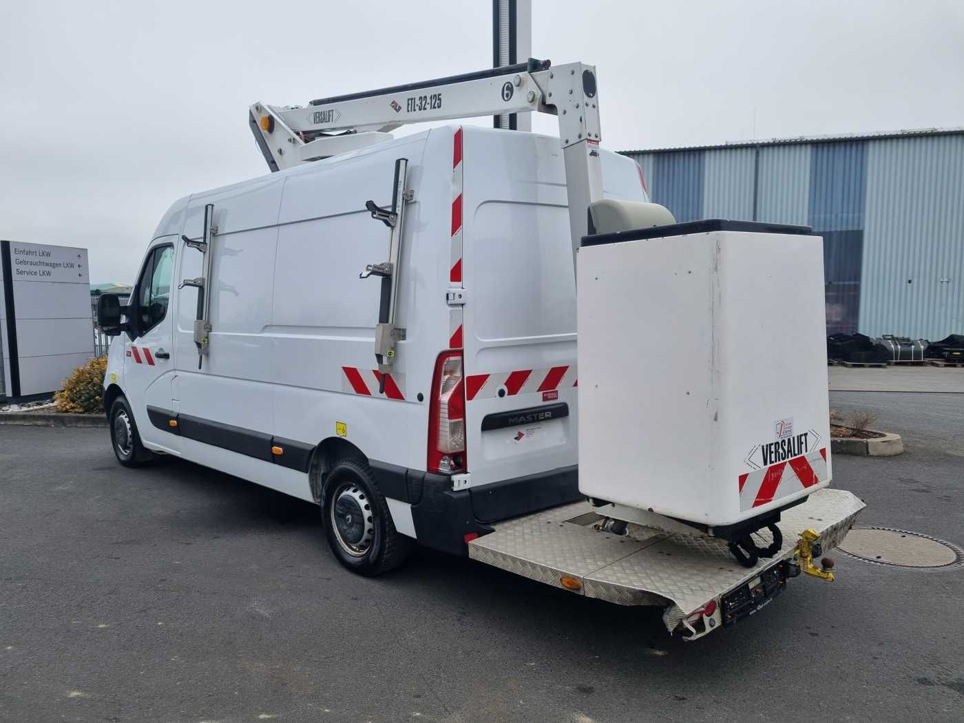 Fahrzeugabbildung Renault Master 2.3 dCi / VERSALIFT ETL-32, 12,5m
