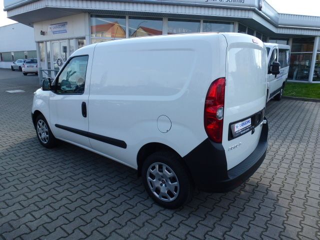 Fahrzeugabbildung Fiat Doblo KaWa SX 1.6 Mjet (100 PS)