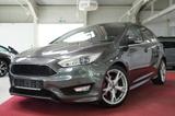 Ford Focus 1.5 Titanium *Navi*Kamera* - Ford Focus mit Benzin-Antrieb: Limousine, Automatik