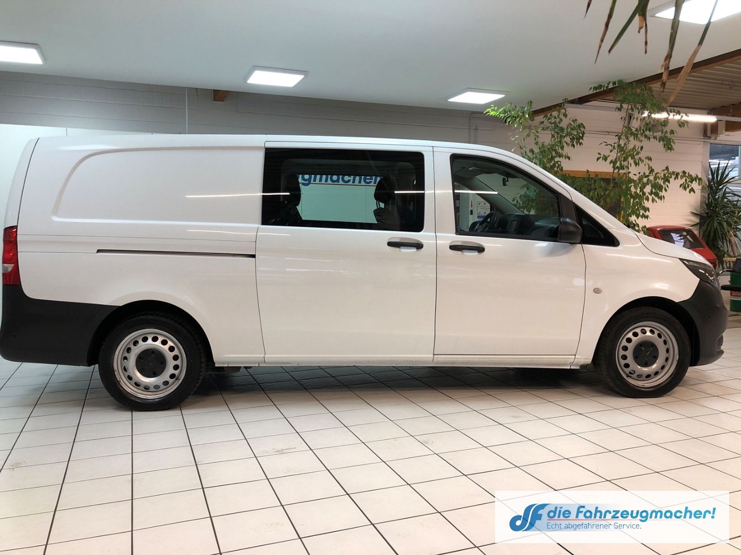 Fahrzeugabbildung Mercedes-Benz Vito Mixto 116 CDI, BT 4MATIC extralang BlueTEC