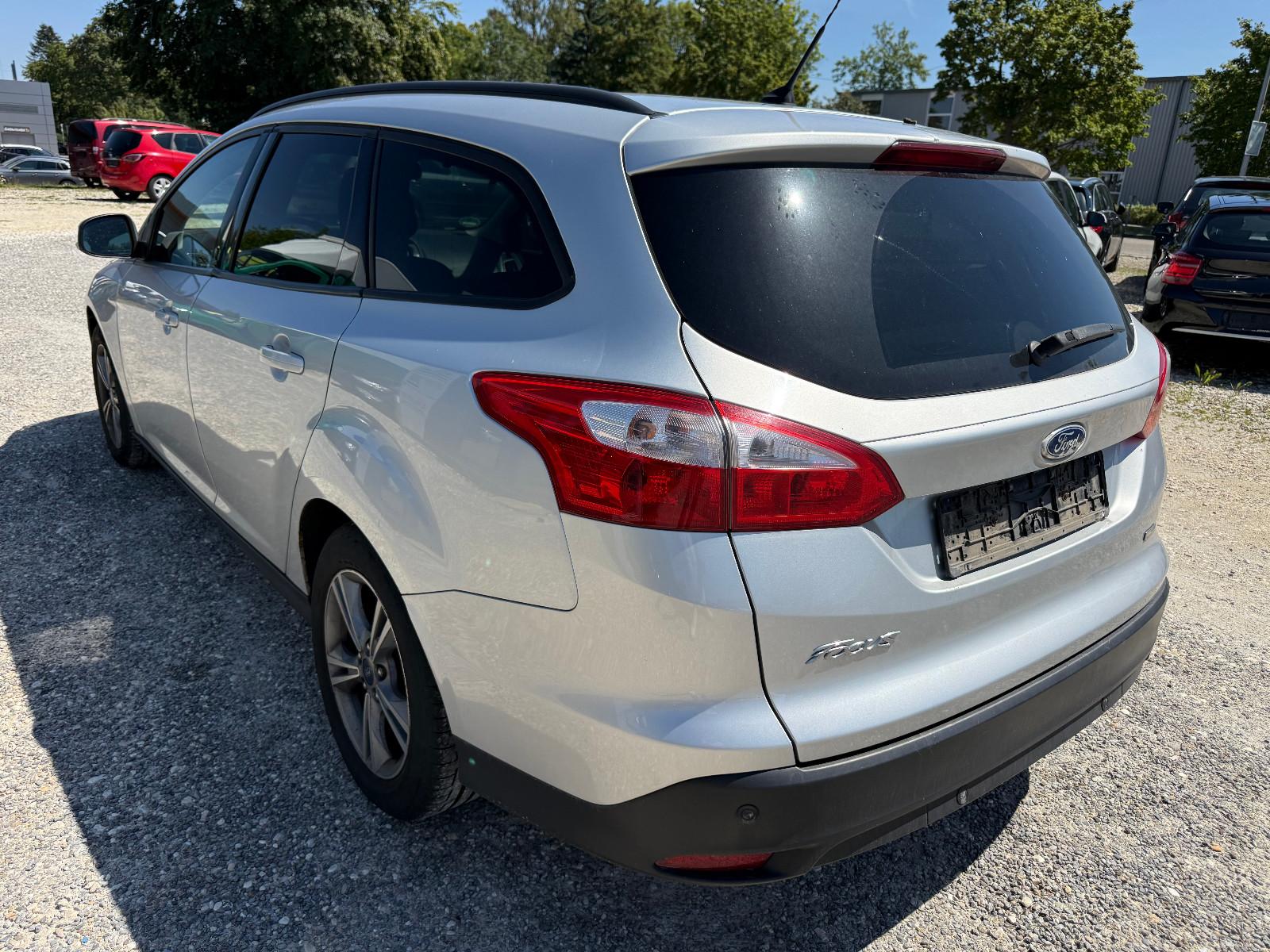 Ford Focus 2013 — engine 998 cm³, 125 HP (92kW)