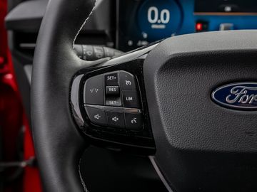 Ford Puma 1.0 Titanium Kamera Assistentpaket Navi LED