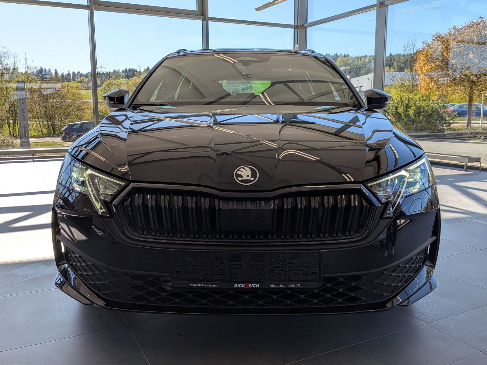 Fahrzeugabbildung SKODA Octavia 1.5 TSI Sportline Pano Matrix AHK 5J-Gar