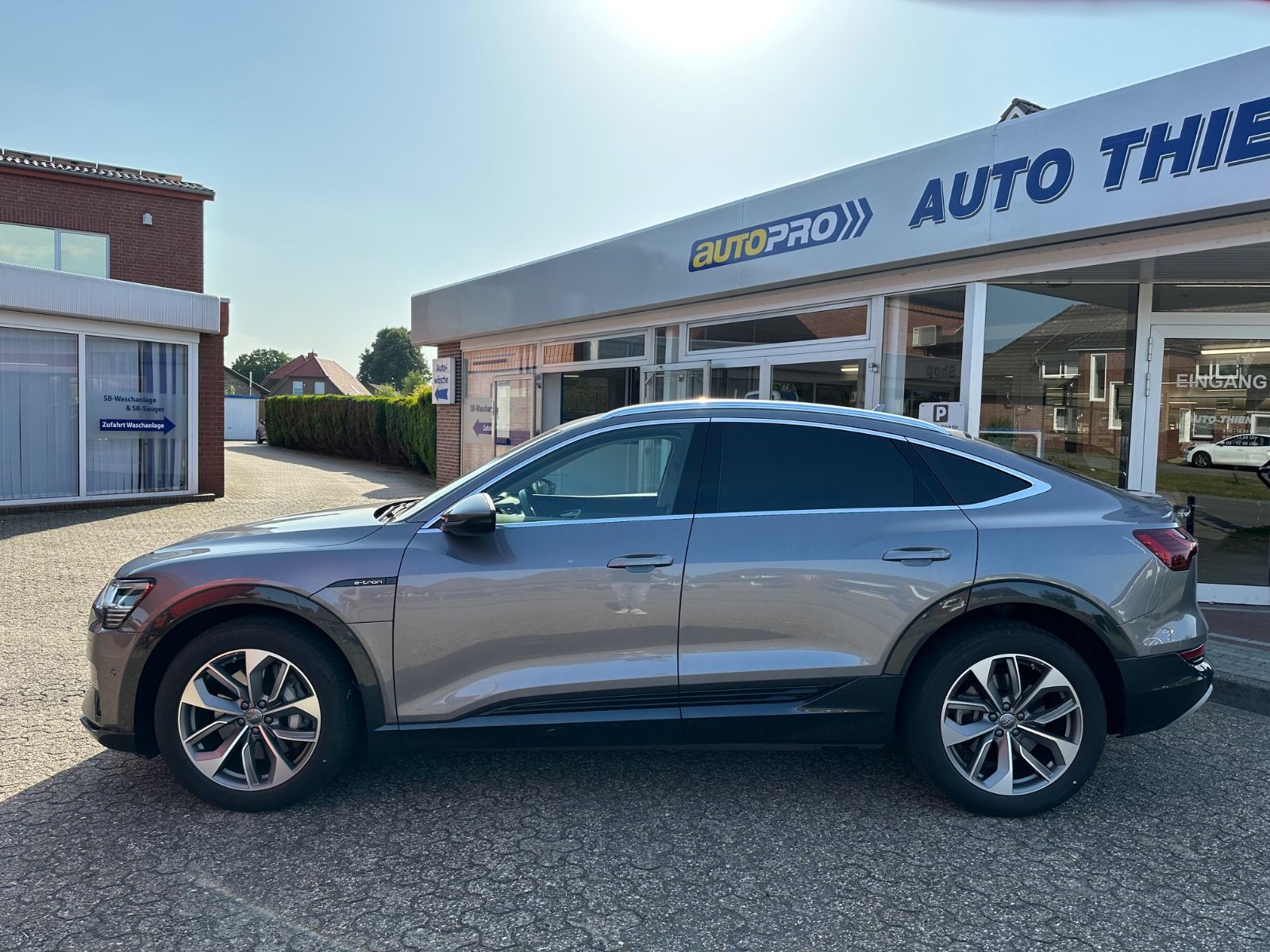 Fahrzeugabbildung Audi e-tron Sportback 50 quattro advanced AHK/ACC/HUD
