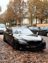 BMW 750i Tuv 03/2027 408ps - BMW 750 aus 2009: 750i