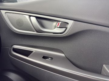 Hyundai Kona Plus Elektro Kam.+KeyLess+LED+Navi+SHZ+ACC