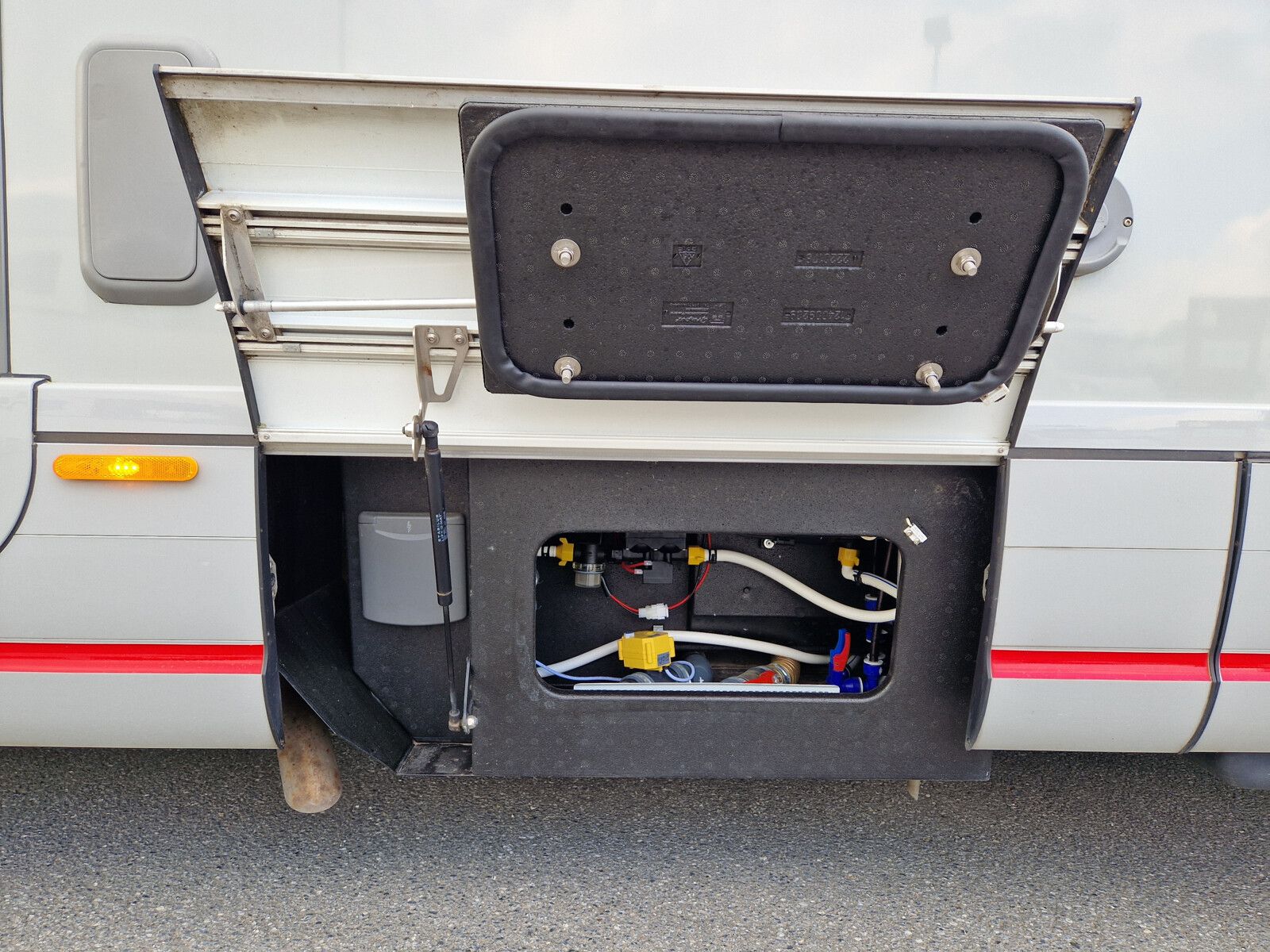 Fahrzeugabbildung Niesmann + Bischoff iSmove 6.9 E