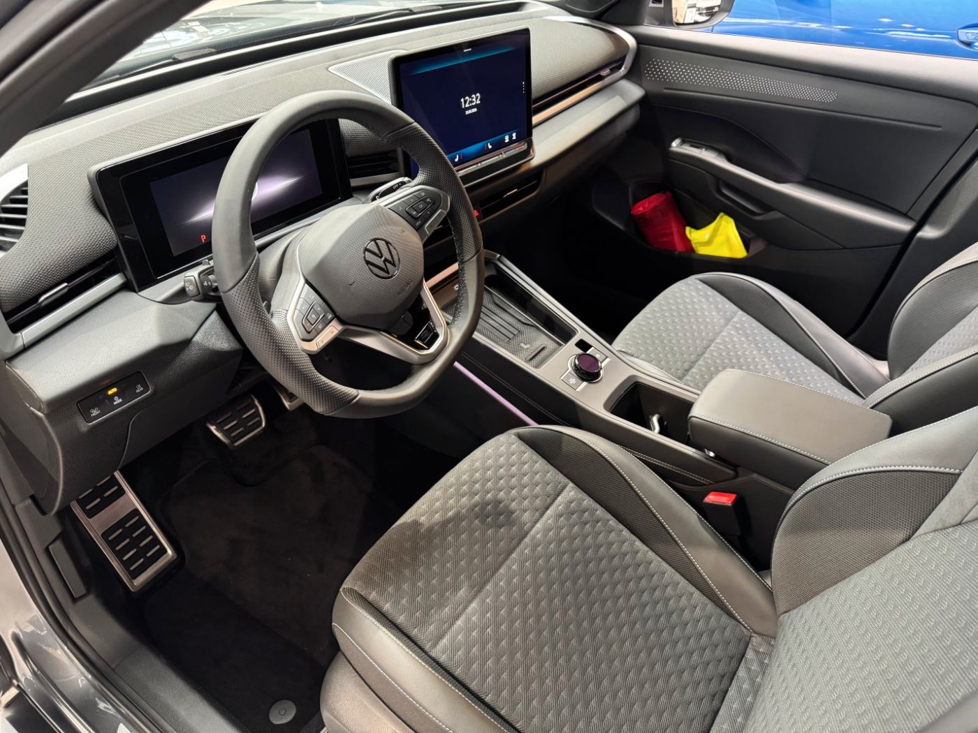 Volkswagen T-Roc - Bild 12