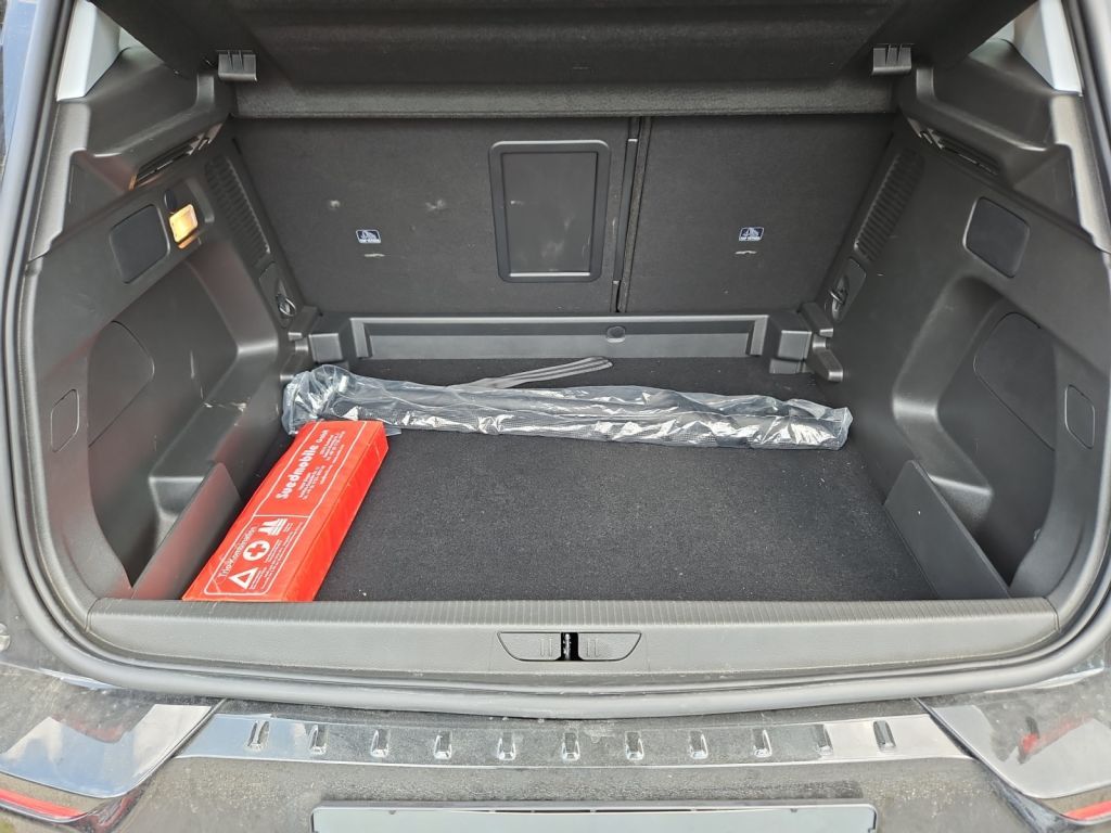 Fahrzeugabbildung Opel Grandland 1.2 GS Navi LED Matrix Park&Go WKR Alu