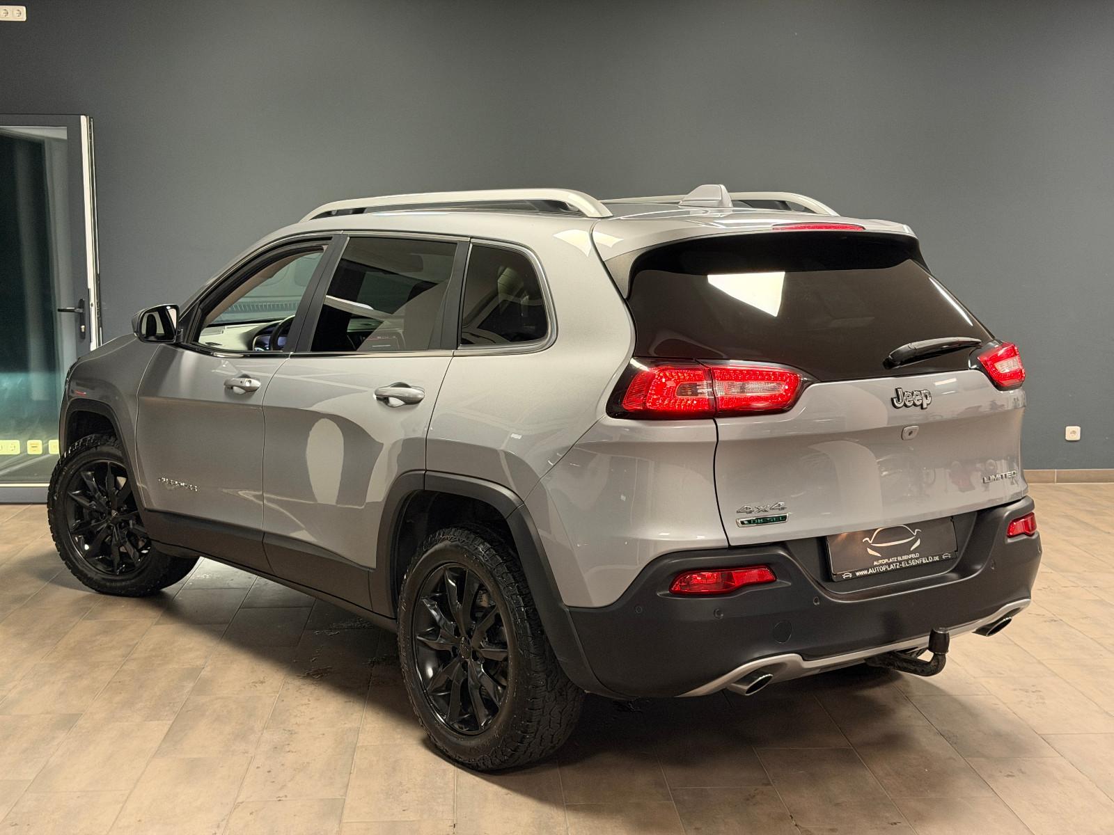 JEEP CHEROKEE 2.0 M-JET 170ch LIMITED 4WD BVA Toit pano Sièges chauffants cuir Historique présent