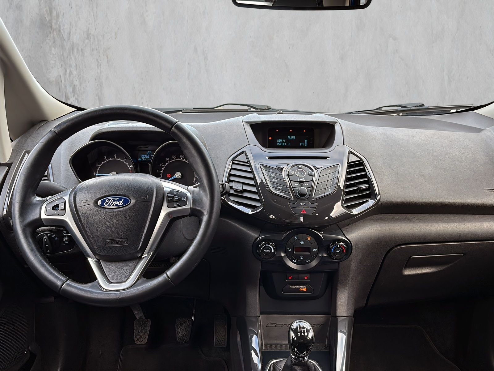 Fahrzeugabbildung Ford EcoSport 1.0 Titanium KLIMAAUT. WINTER PAKET PDC