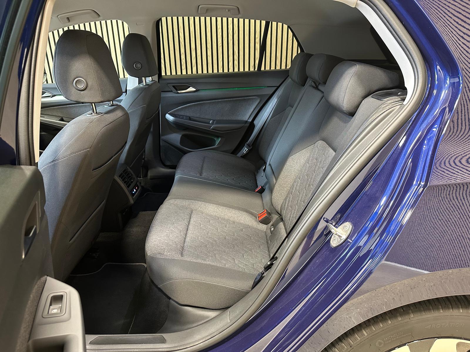 Volkswagen Golf 1.5 TSI Move LED Navi AHK ACC SHZ LHZ, миниатюра 20