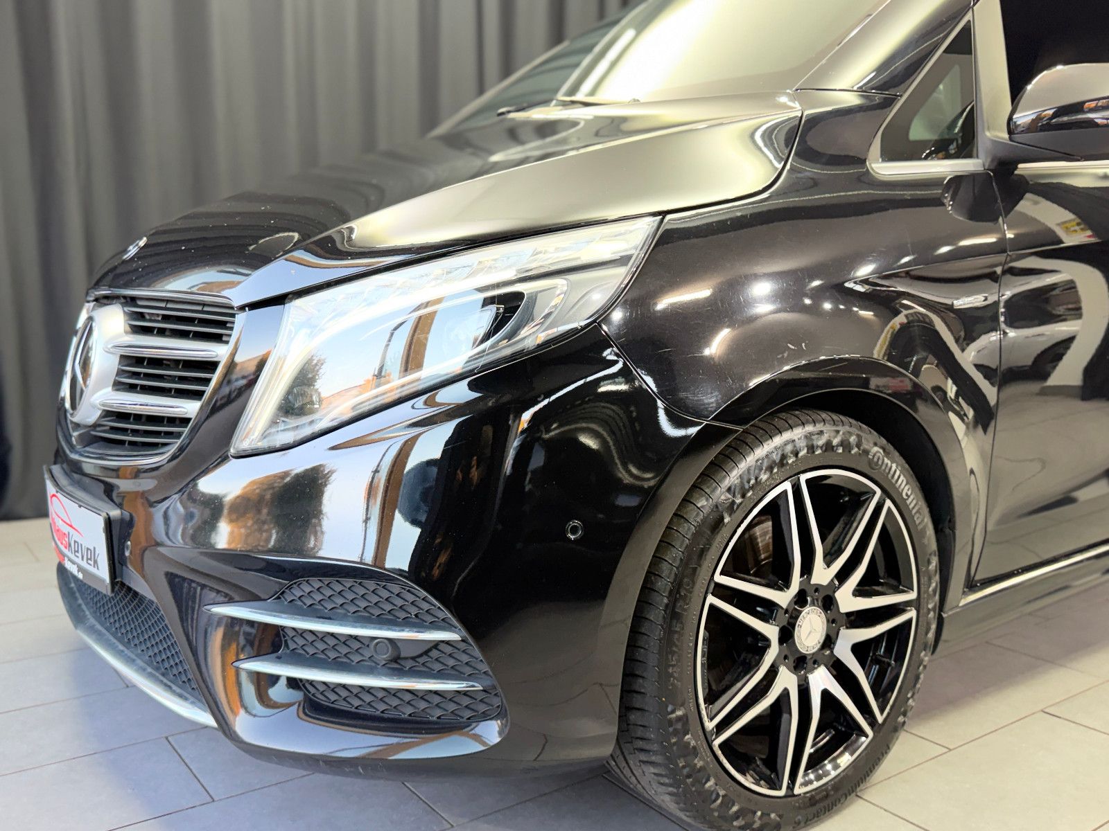 Fahrzeugabbildung Mercedes-Benz V 250d AVANTGARDE AMG EDITION lang|360°|AHK|LEDE