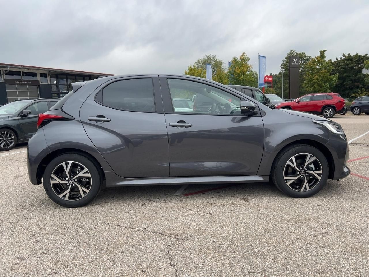 Fahrzeugabbildung Toyota Yaris 1,5 Hybrid Teamplayer *Safetyp.*Comfortp.