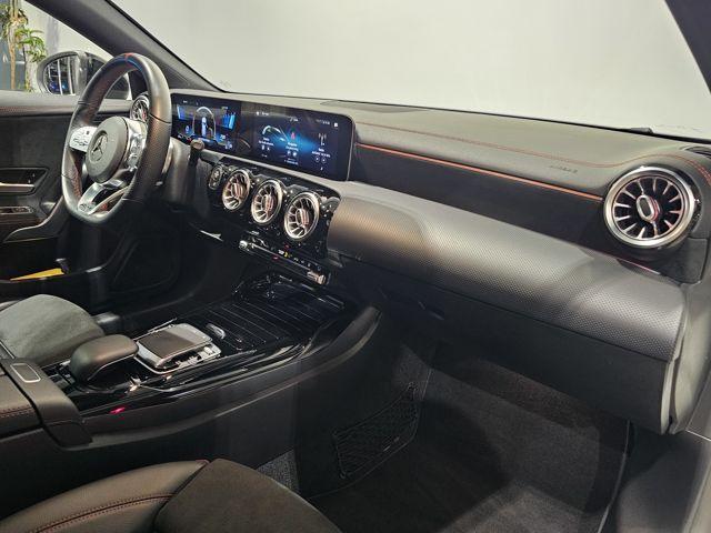 Mercedes-Benz CLA 35 AMG Shooting Brake Pano Led AHK KAMERA