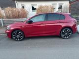 Fiat Tipo Metallic dunkelrot - Fiat Tipo von privat