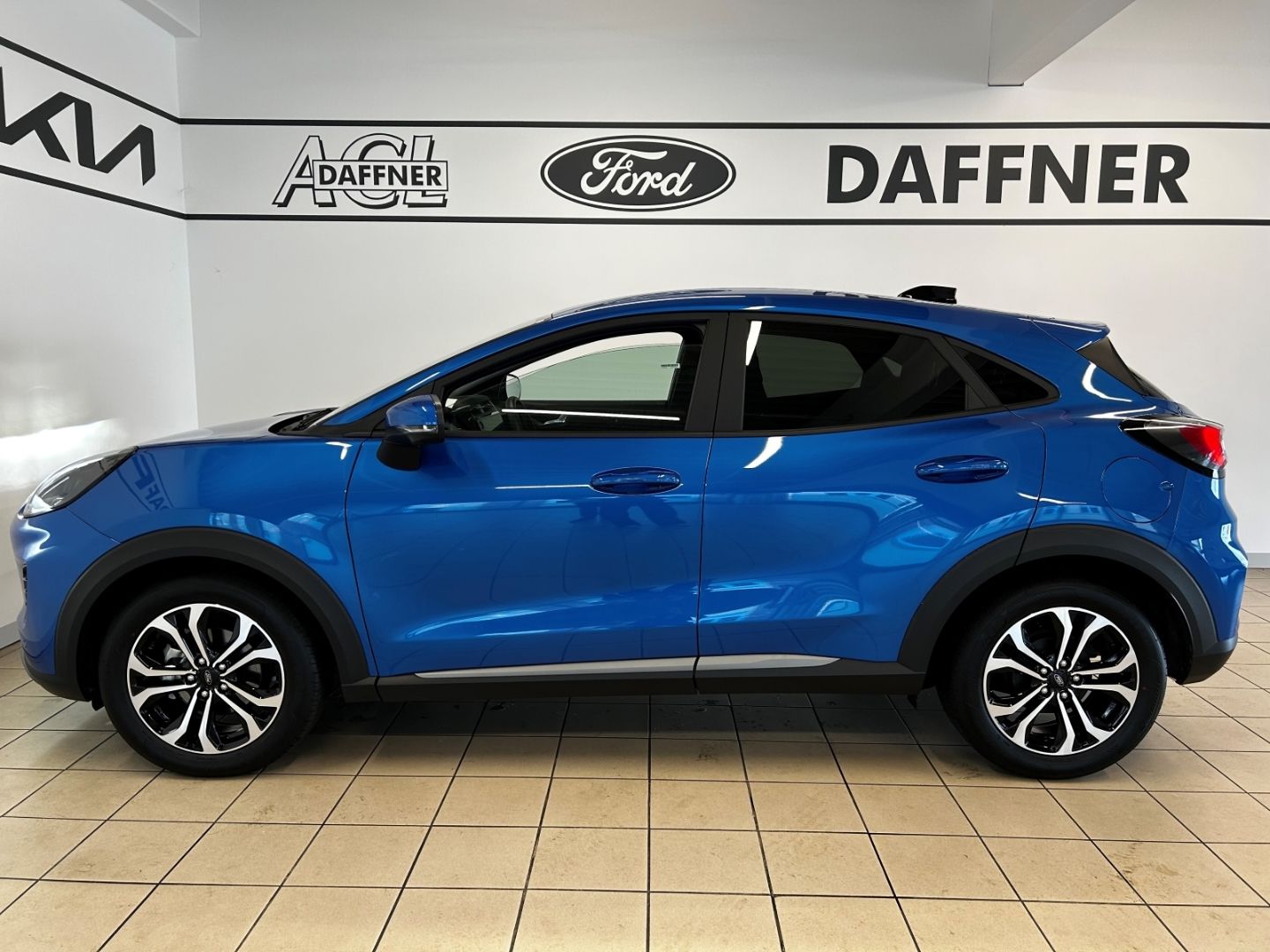 Fahrzeugabbildung Ford Puma Titanium Winterpaket SpurhalteASS AUTOMATIK