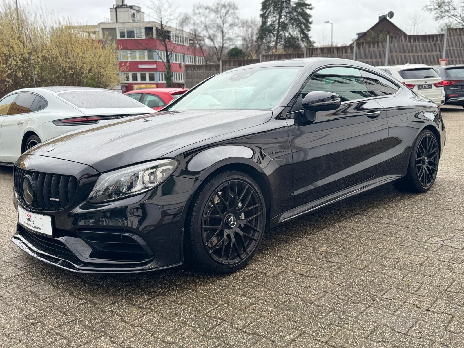 Mercedes-Benz C 63 AMG C Coupe C 63 AMG