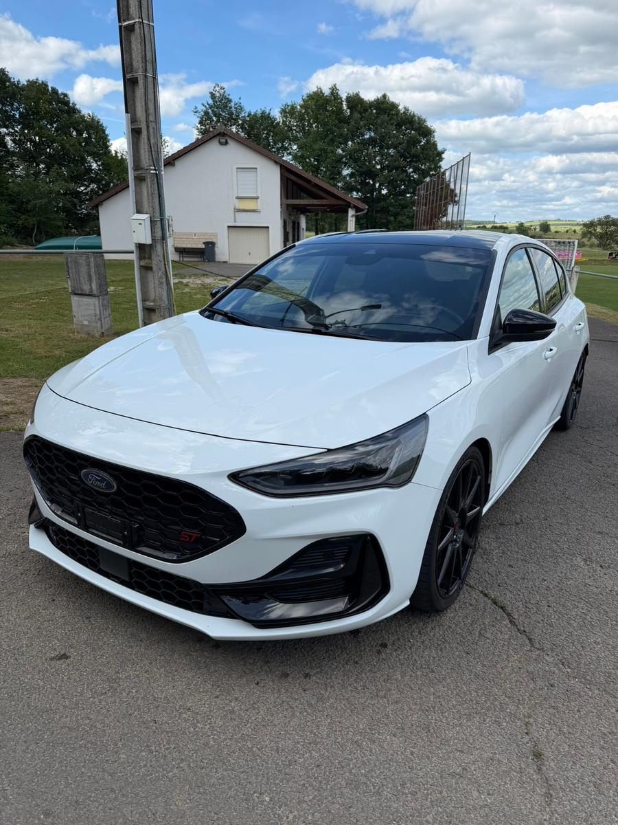 Ford Focus Lim. ST X