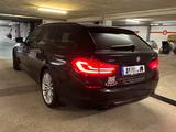 BMW 540i xDrive Touring LuxuryLine Sport MwSt. ausw. - BMW 540 von privat