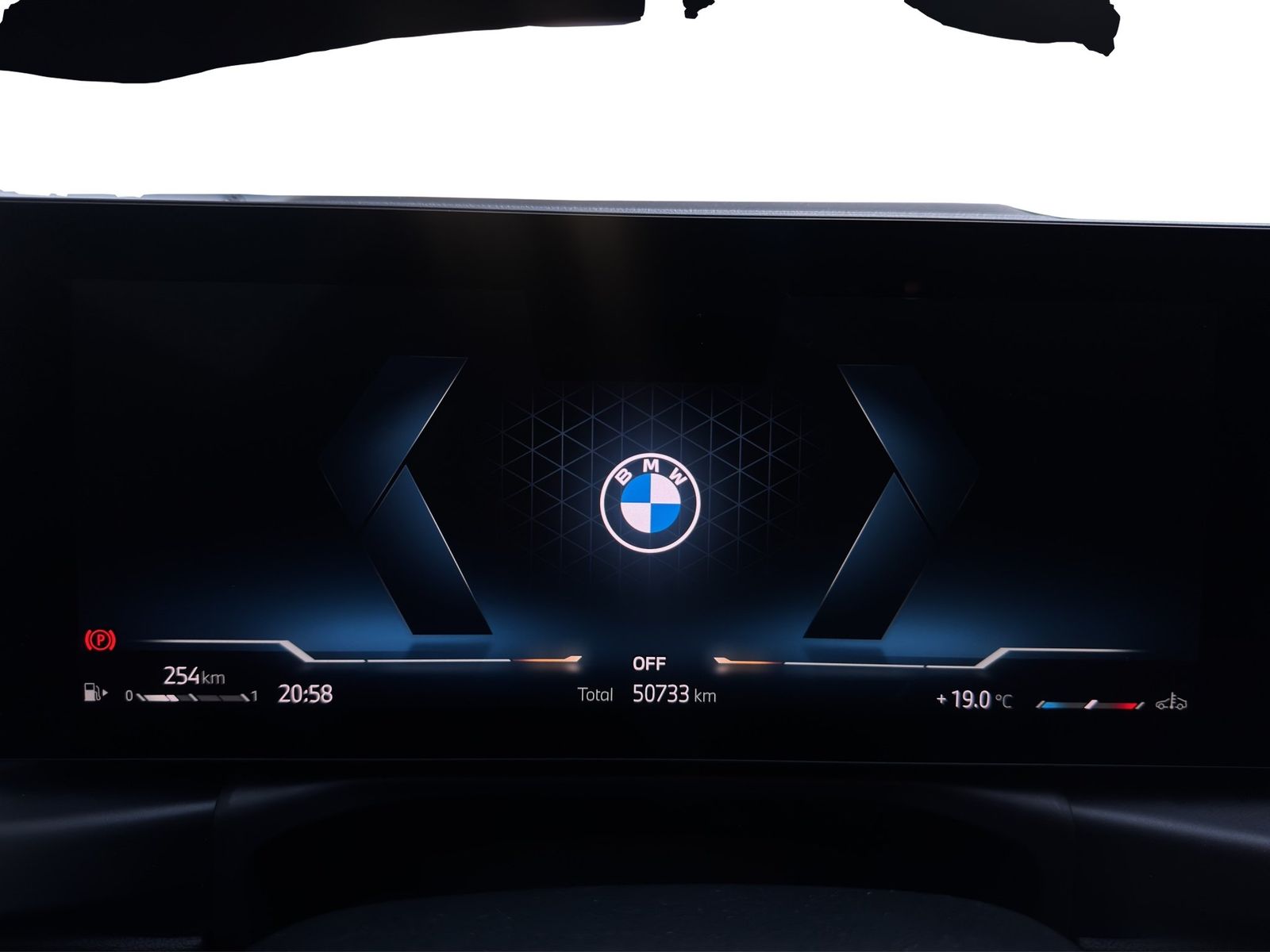 BMW 318i Touring foto 15
