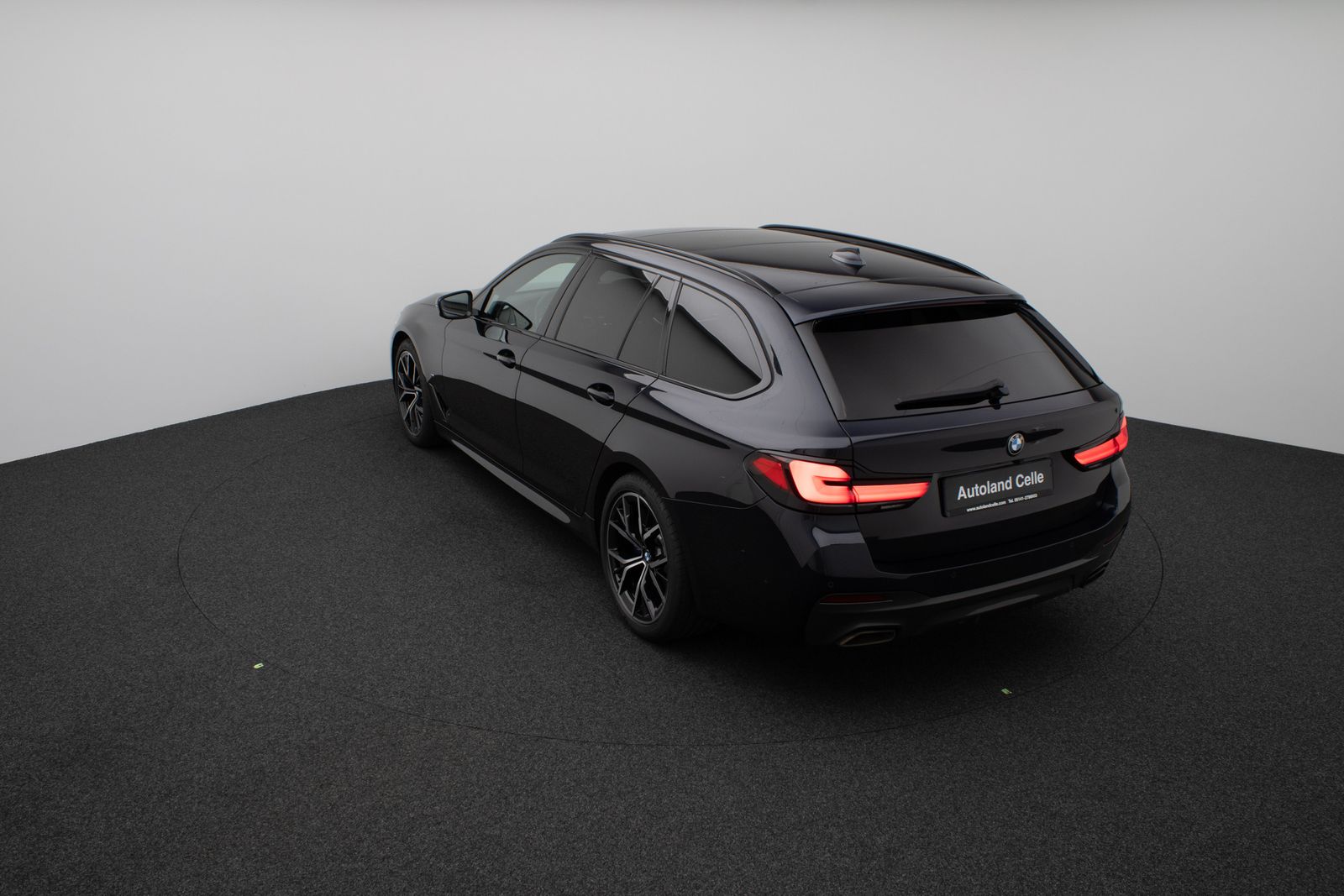 Fahrzeugabbildung BMW 540d xD M Sport Panorama DAB B&W Fernlichtassist