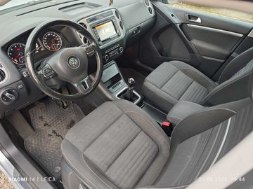 Volkswagen Tiguan - 12