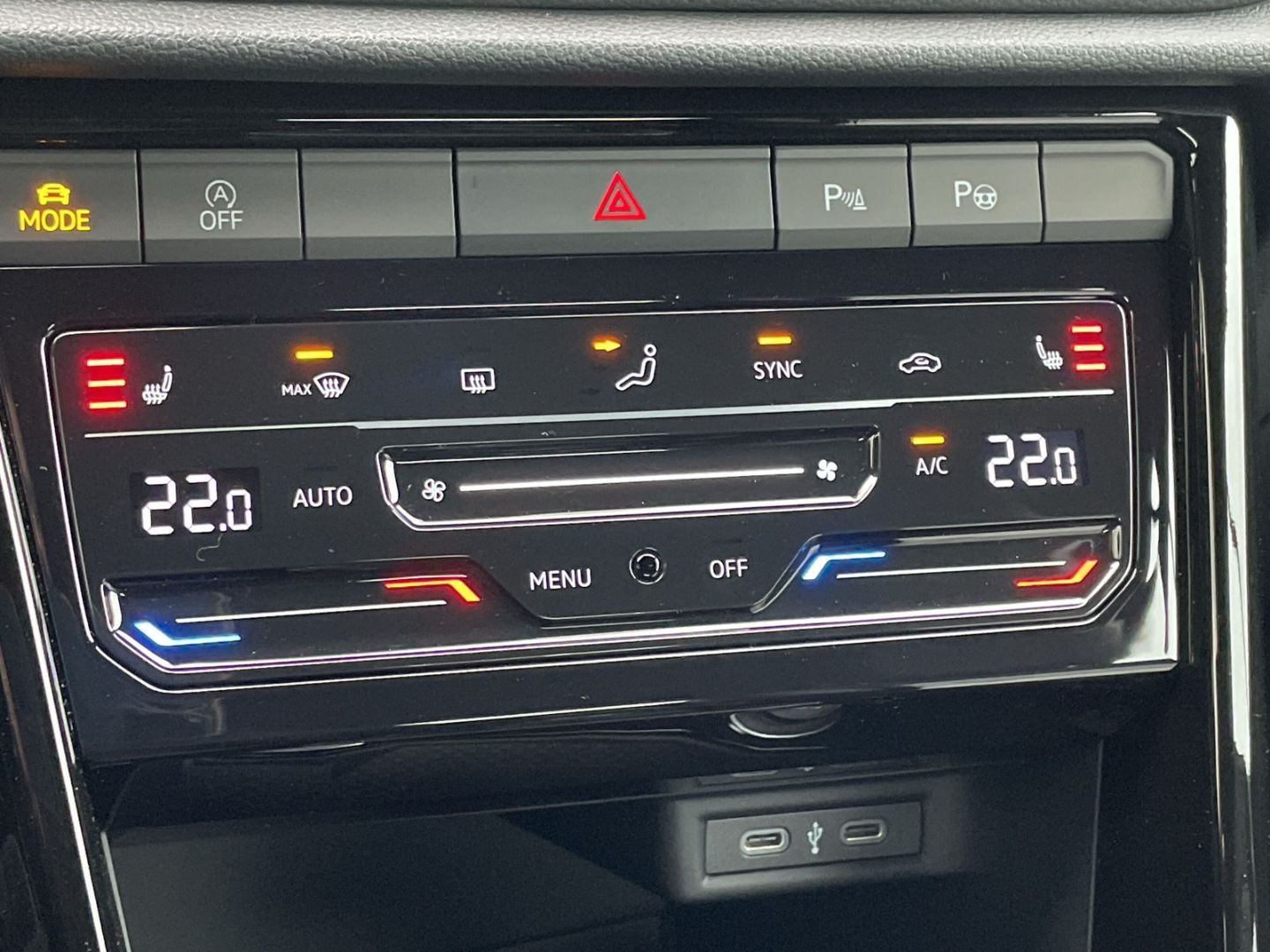 T-Roc Cabriolet R-Line 1.5 TSI DSG Kamera/AHK/Na