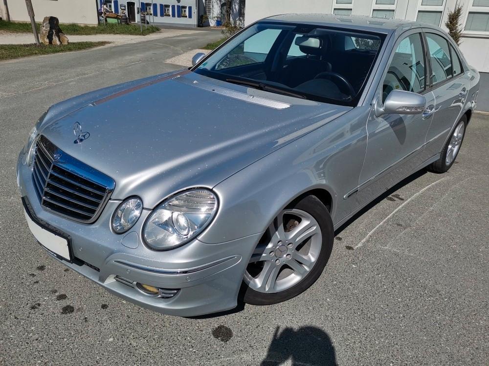Mercedes-Benz +E 200 K+Automatik+Navi+SHZ+PDC