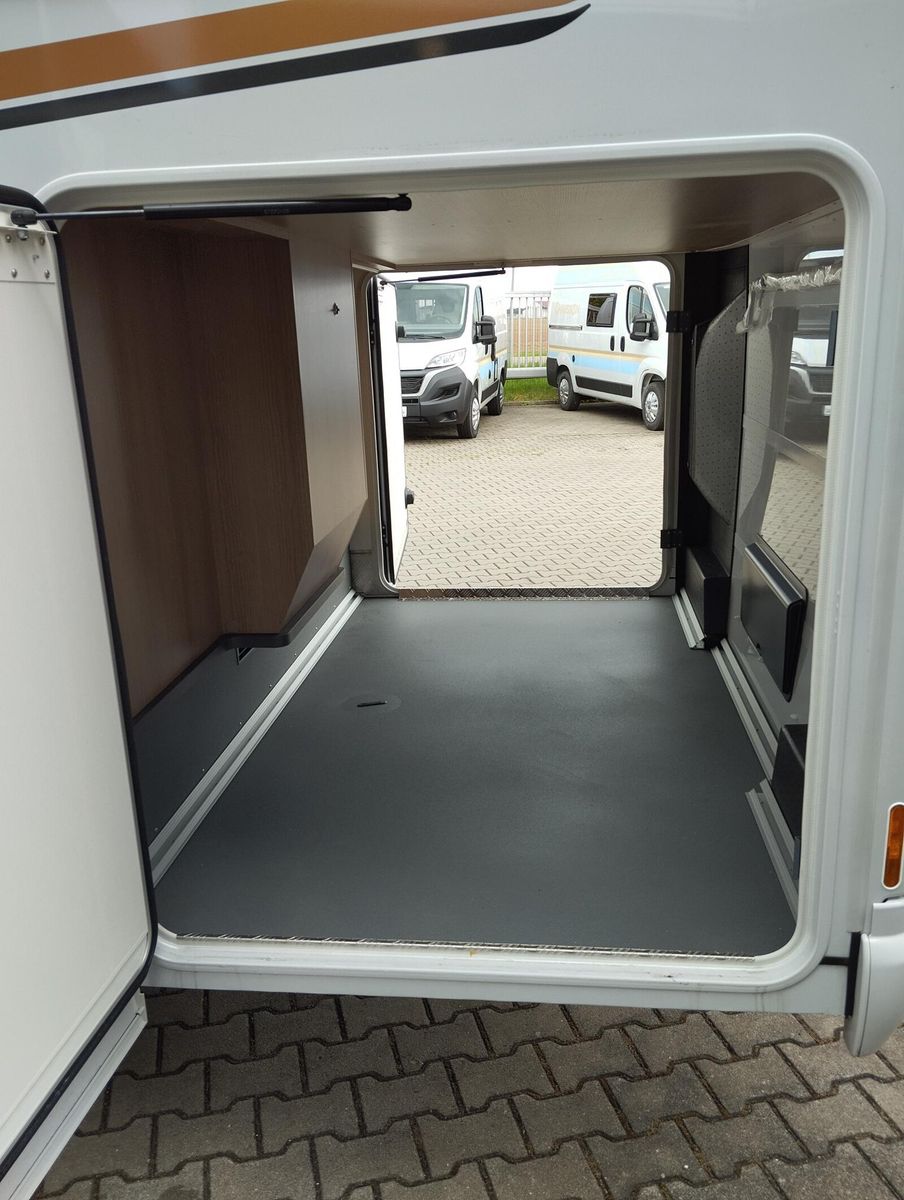 Fahrzeugabbildung Malibu T 450 RB LE comfort Mercedes,Distronic,LED,Autom