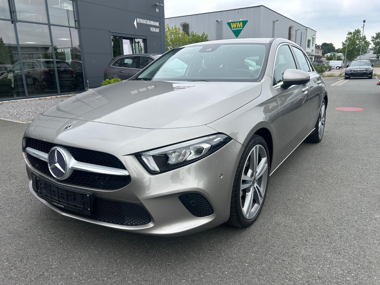 Mercedes-Benz A 220 / Aut/ Kam/ 19 Zoll