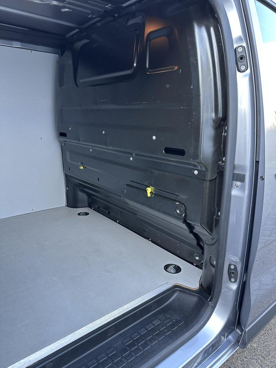 Peugeot Expert  2.0 HDI 120 L3  Premium PDC DAB AHK